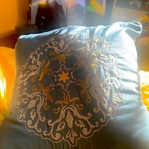 Throw pillow